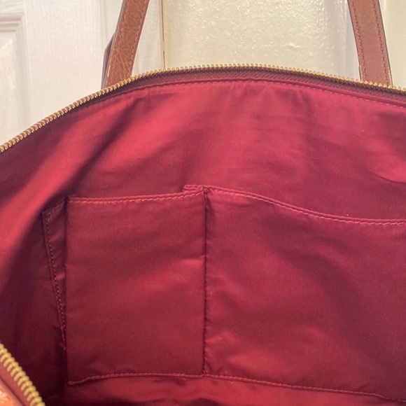 Fossil Floral LeatherTote Bag - Picture 6 of 7